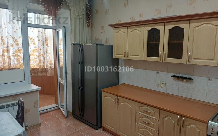 3-комнатная квартира · 108 м² · 3/10 этаж, мкр Новый Город, Лободы 29/2 за 250 000 ₸ в Караганде, Казыбек би р-н — фото 2