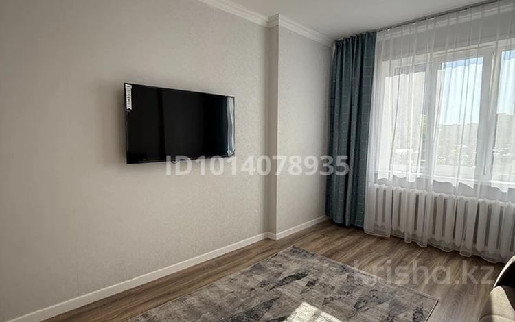 1-бөлмелі пәтер · 38 м² · 2/14 қабат, Туркестан 4 А, бағасы: 300 000 ₸ в Астане, Есильский р-н — фото 2