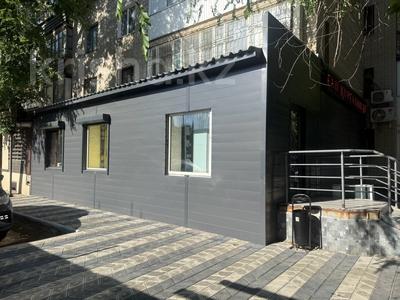 Дүкендер мен бутиктер · 80 м², бағасы: 800 000 ₸ в Уральске, мкр Школьник