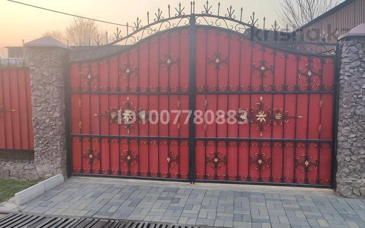 Отдельный дом · 5 комнат · 54 м² · 18 сот., Жаналык 23 — Находится в центре посёлка за 32 млн 〒 в Караой — фото 2