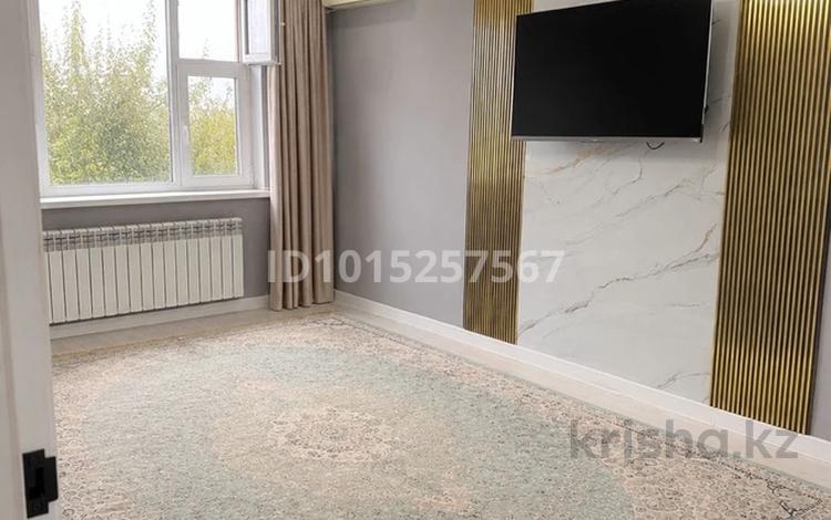 3-бөлмелі пәтер · 62 м² · 5/5 қабат, Абая 88 85 — Возле тд Алем плаза, бағасы: 26 млн ₸ в Уральске, мкр Школьник — фото 2