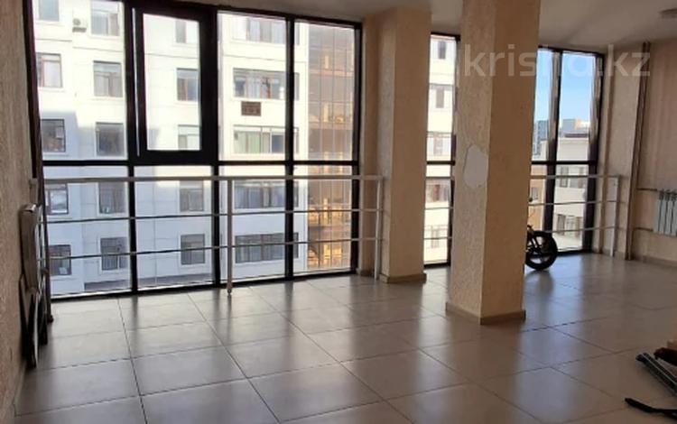 3-комнатная квартира · 80.1 м² · 7/9 этаж, ул. Азильхана Нуршайыкова 10 — ГОРЯЧАЯ ЦЕНА за 41.5 млн ₸ в Астане, Нура р-н — фото 3