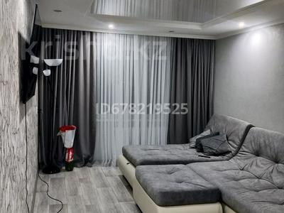 2-комнатная квартира · 44 м² · 1/5 этаж, Майкудук, Майкудук, 13й микрорайон 13 за 10.5 млн 〒 в Караганде, Алихана Бокейханова р-н