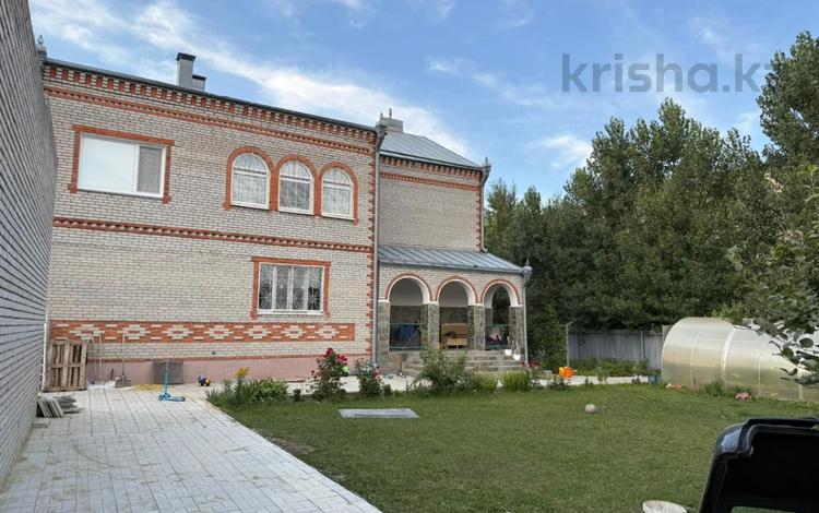 Отдельный дом · 6 комнат · 352 м² · 8.2 сот., Рудненская за 90 млн 〒 в Костанае — фото 2