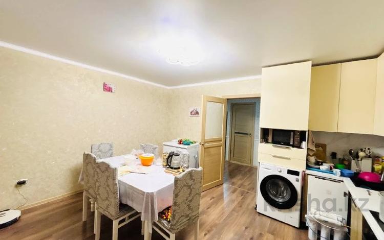 3-бөлмелі пәтер · 90.3 м² · 6/7 қабат, Азербаева 6, бағасы: 31 млн ₸ в Астане, Алматы р-н — фото 2