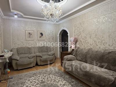 3-бөлмелі пәтер · 60 м² · 1/5 қабат, Абая 161 — Абая, бағасы: 25 млн ₸ в Таразе