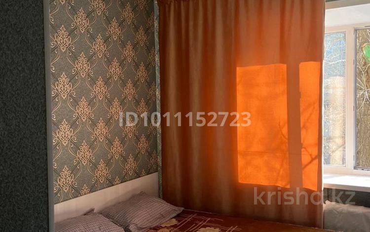 1-комнатная квартира · 13 м² · 2/5 этаж, 1-й микрорайон, Чехова 106 — чехова аль фараби за 8 млн ₸ в Костанае — фото 2