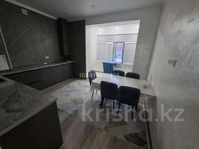 2-комнатная квартира · 80 м² · 1/7 этаж, 17-й мкр, ​17-й микрорайон 107, 110 за 17 000 ₸ в Актау