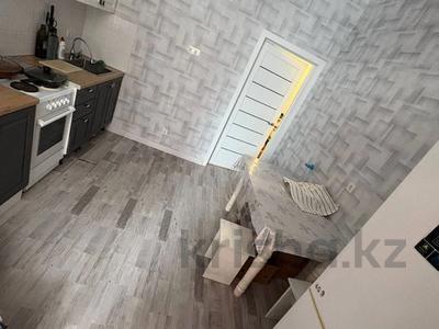 1-комнатная квартира · 38 м² · 2/9 этаж, Калдаякова 40/2 — Нажимеденова за 180 000 〒 в Астане, Сарайшык р-н