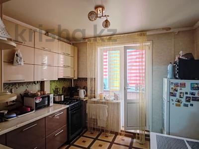 Продажа квартир в Северо-Казахстанской обл.: 3-комнатная квартира · 70 м² · 4/5 этаж, Назарбаева за 28 млн 〒 3-комнатная квартира · 70 м² · 4/5 этаж, Назарбаева за 28 млн 〒 в Петропавловске