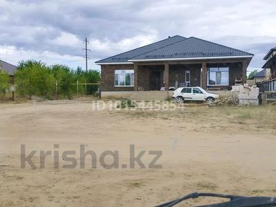 Жеке үй · 6 бөлме · 260 м² · 10 жүзд., Азамат Қазиев 15, бағасы: 65 млн ₸ в Актобе, СК Сарбаз