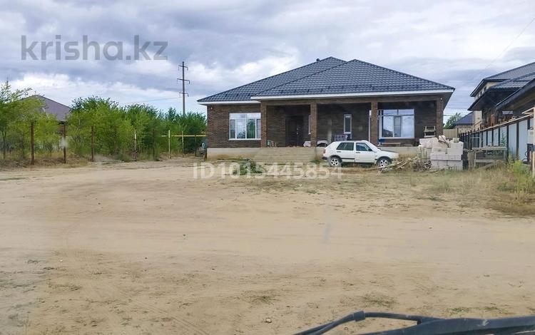 Жеке үй · 6 бөлме · 260 м² · 10 жүзд., Азамат Қазиев 15, бағасы: 65 млн ₸ в Актобе, СК Сарбаз — фото 2
