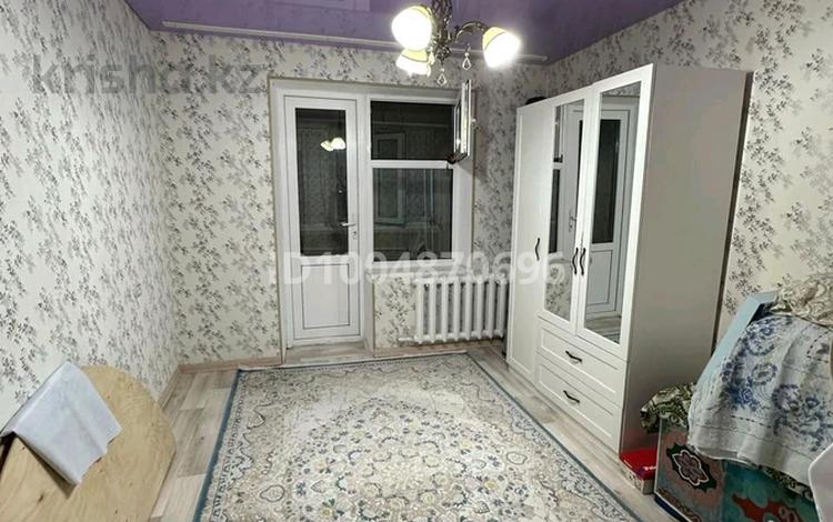4-бөлмелі пәтер · 81.5 м², 3мкр 10 — Банкетного Аксарай, бағасы: 12 млн ₸ в Кульсары — фото 2