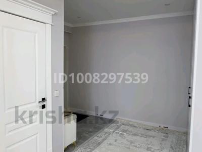 4-комнатная квартира · 100 м² · 7/7 этаж, 9 10/2 — Народного банка,возле дома дружбы,оқушылар сарайы,туран мол за 28 млн 〒 в Туркестане