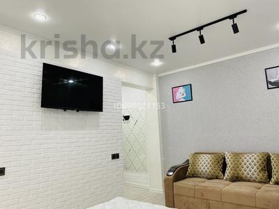 1-комнатная квартира, 39 м², 1/4 этаж посуточно, Молдагуловой за 15 000 〒 в Балхаше