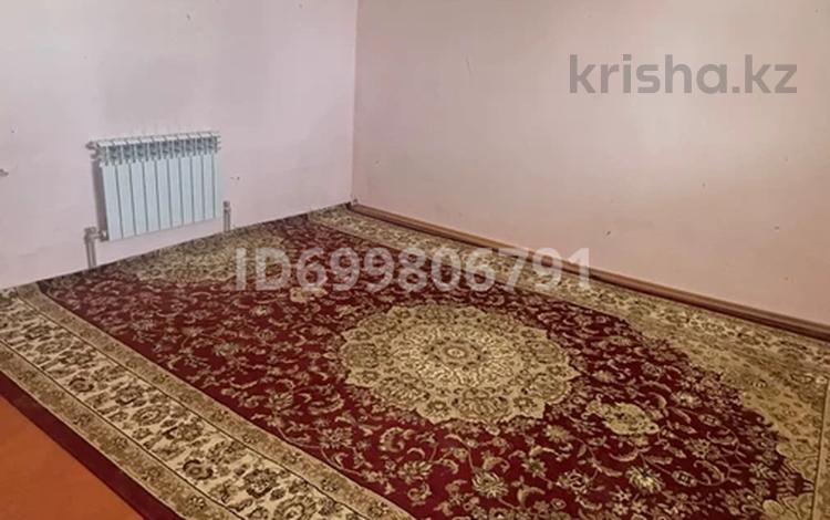 Часть дома · 2 комнаты · 30 м² · 6 сот., 193-й квартал, Аксарай 43 — Заправка Аргос за 60 000 ₸ в Шымкенте, Енбекшинский р-н — фото 2