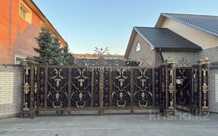 Дом · 5 комнат · 240 м², Хайдарова 20 за 120 000 ₸ в Павлодаре — фото 23