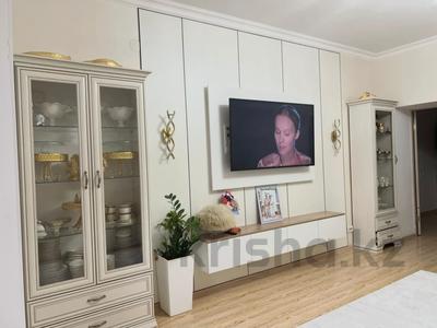 3-бөлмелі пәтер · 100 м² · 1/10 қабат, Молдагуловой — облаги Манола, бағасы: 42.5 млн ₸ в Актобе