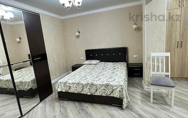 2-комнатная квартира · 50 м² · 8/10 этаж, мкр Аксай-5 25 — Момышулы Жубанова за 20 000 ₸ в Алматы, Ауэзовский р-н — фото 2
