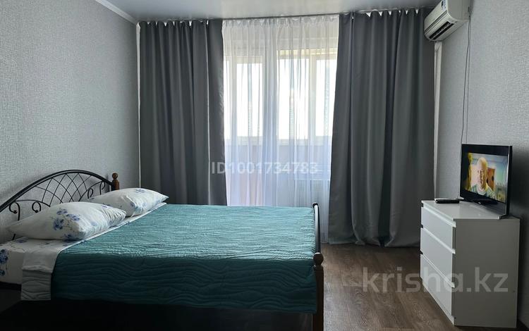 1-комнатная квартира · 35 м² · 6/9 этаж, 5 мкр 20 за 10 000 ₸ в Аксае — фото 13