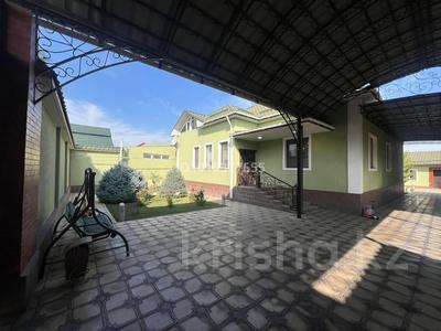 Жеке үй · 4 бөлме · 192 м² · 8 жүзд., Самал-2 ш/а 685 — Аргынбекова казиева, бағасы: 110 млн ₸ в Шымкенте, Абайский р-н