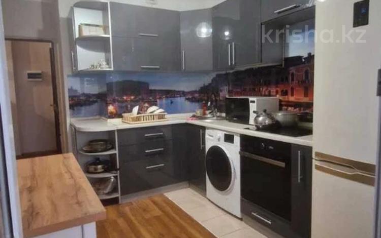 1-комнатная квартира · 43.6 м² · 8/17 этаж, мкр Мамыр-1 29/7 за 33.5 млн ₸ в Алматы, Ауэзовский р-н — фото 16