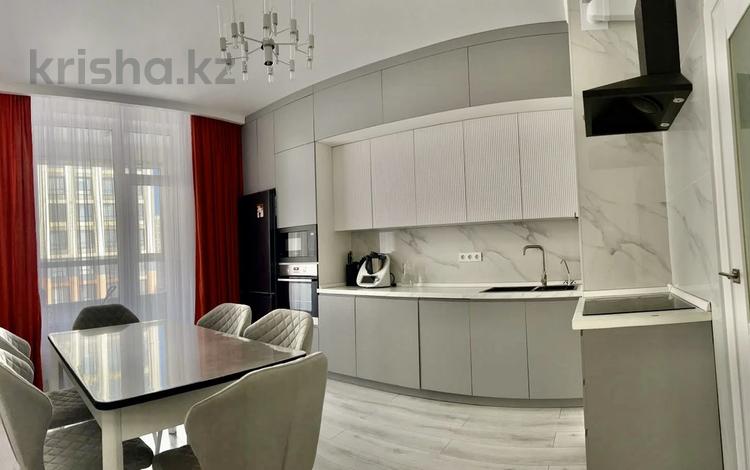 4-бөлмелі пәтер · 121 м² · 6/12 қабат, Санжара Асфендиярова 8, бағасы: ~ 78 млн ₸ в Астане, Нура р-н — фото 2