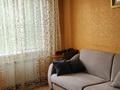 4-комнатная квартира · 77 м² · 2/10 этаж, мкр Юго-Восток, Мкр Юго-Восток, мкр Гульдер 2 10 — Напротив 3 поликлиники за 33 млн ₸ в Караганде, Казыбек би р-н