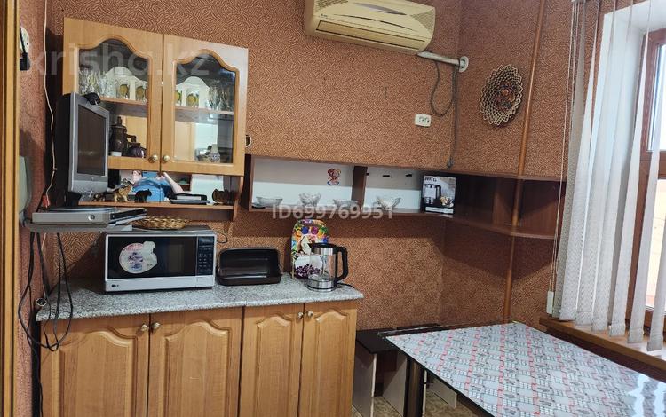 2-комнатная квартира · 55 м² · 2/5 этаж, Мкр. Привокзальный 3а 11А за 180 000 〒 в Атырау, мкр Привокзальный-3А — фото 2