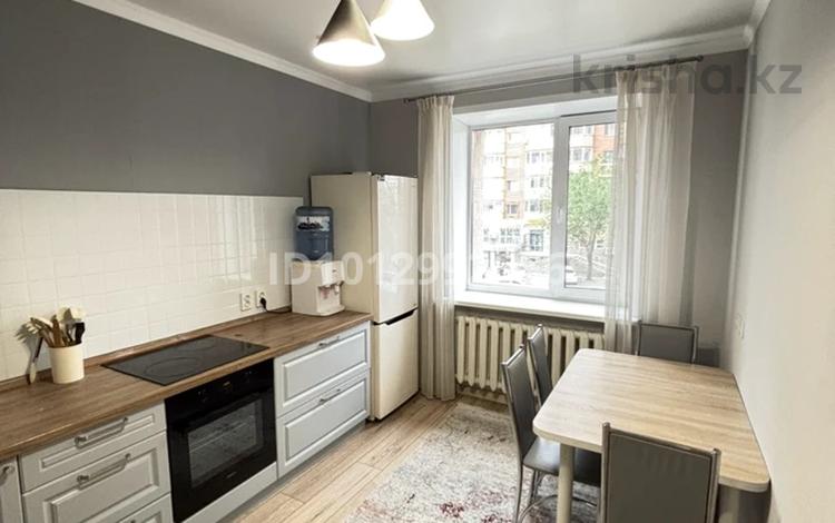 3-комнатная квартира · 64 м² · 2/9 этаж, Жубанова 4 за 39.5 млн ₸ в Астане, Алматы р-н — фото 2