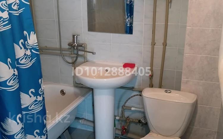 1-бөлмелі пәтер · 38 м² · 2/2 қабат, Жумабаева 4 — Жумабаева, бағасы: 18 000 ₸ в Бурабае — фото 2