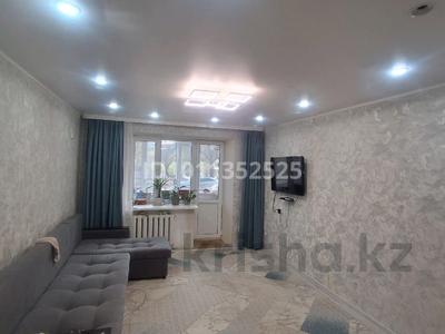3-комнатная квартира · 61 м² · 1/5 этаж, Кердери — Ценральный рынок за 25 млн ₸ в Уральске