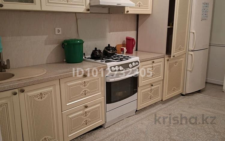 1-комнатная квартира · 40 м² · 7/9 этаж, мкр Береке 21 за 130 000 ₸ в Атырау — фото 9