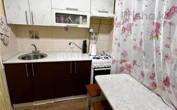 3-комнатная квартира · 60 м² · 5/5 этаж, мкр Михайловка , Касыма Аманжолова 19 за 18 млн ₸ в Караганде, Казыбек би р-н — фото 6