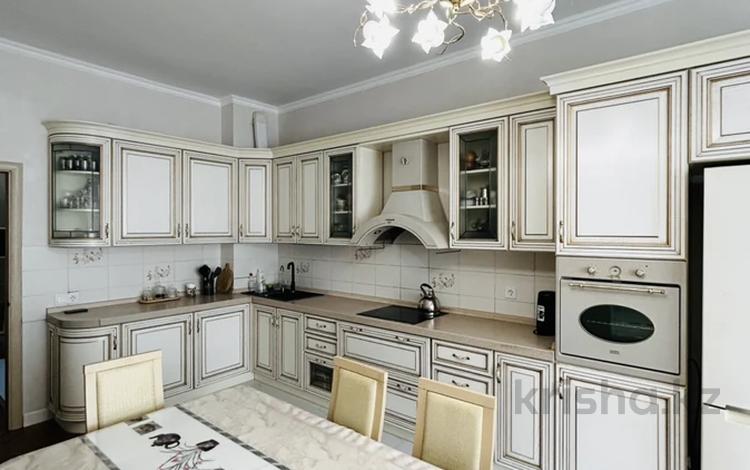 2-комнатная квартира · 112 м² · 6/11 этаж, мкр Жетысу-3 66 за 70 млн 〒 в Алматы, Ауэзовский р-н — фото 2