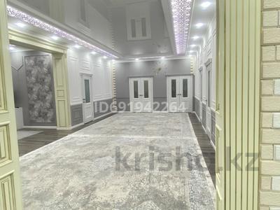 Отдельный дом • 6 комнат • 270 м² • 10 сот., Кадыров 16 за 75 млн 〒 в Жанаозен
