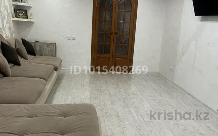 3-комнатная квартира · 67 м² · 1/5 этаж, Пр Республики 73/1 — Возле 9 школы за 28 млн ₸ в Темиртау — фото 2