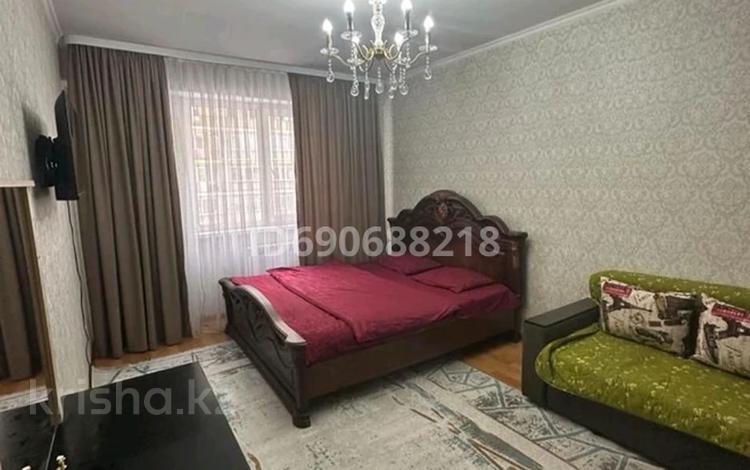 2-комнатная квартира, 54 м², 4/9 этаж посуточно, Ташкентский 10 за 15 000 〒 в Иргелях — фото 3