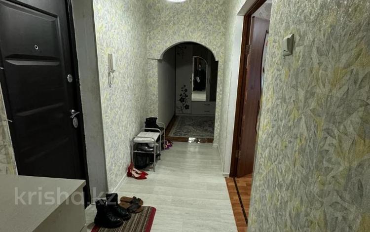 2-комнатная квартира, 51.9 м², 1/5 этаж, Льва Толстого за 15 млн 〒 в Уральске — фото 2
