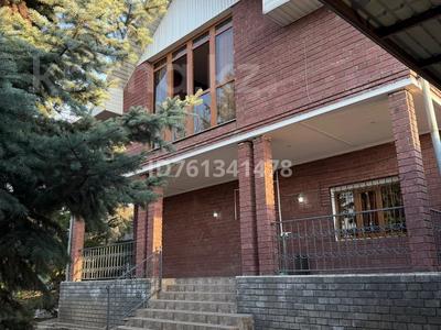 Дом · 7 комнат · 300 м², мкр Тау Самал 108 за 70 000 〒 в Алматы, Медеуский р-н
