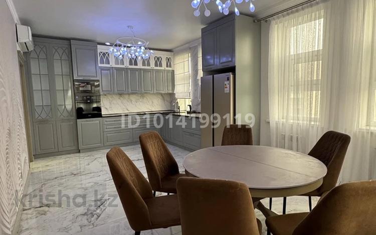 5-бөлмелі пәтер · 245 м² · 9/9 қабат, Мангилик Ел 38, бағасы: 245.5 млн ₸ в Астане, Есильский р-н — фото 2