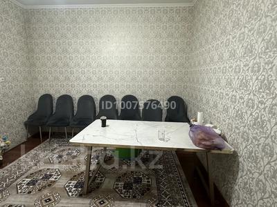 Отдельный дом · 5 комнат · 180 м², мкр Акниет, Ақниет ш/а Сардар 127 — Алаш базардың арты за 300 000 〒 в Шымкенте, Абайский р-н