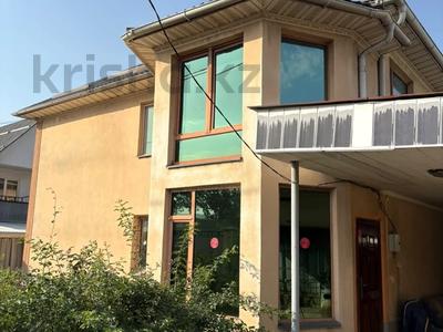 Отдельный дом · 6 комнат · 200 м² · 10 сот., Рыскулова 31 за 110 млн ₸ в Кыргауылдах