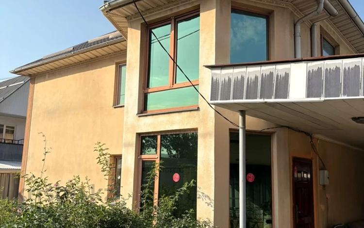 Отдельный дом · 6 комнат · 200 м² · 10 сот., Рыскулова 31 за 110 млн ₸ в Кыргауылдах — фото 2