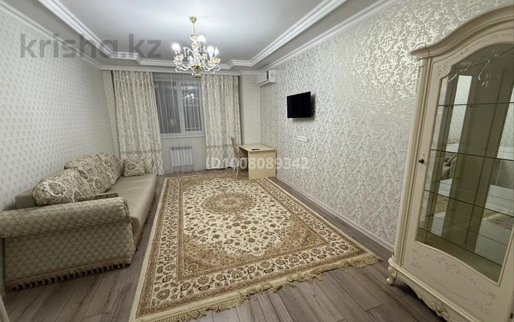 2-комнатная квартира · 85 м² · 3/9 этаж, мкр Центральный, Валиханова 13 Б за 320 000 〒 в Атырау — фото 2