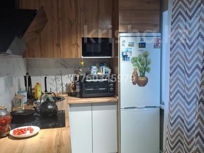 3-бөлмелі пәтер · 60 м² · 1/5 қабат, 11-й микрорайон, 11-й микрорайон 99 — Мечта, бағасы: 28 млн ₸ в Шымкенте, Енбекшинский р-н