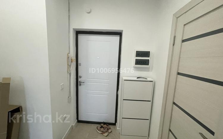 1-комнатная квартира · 39 м² · 5/13 этаж, Есенова 160/3 за 250 000 ₸ в Алматы, Жетысуский р-н — фото 2