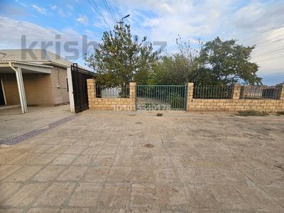 Отдельный дом · 4 комнаты · 200 м² · 4050 сот., Рахат-2.көше-21 72 — Жолдың боиы,21-мектеп,садик қасында,ремонталған за 40 млн ₸ в Жанаозен