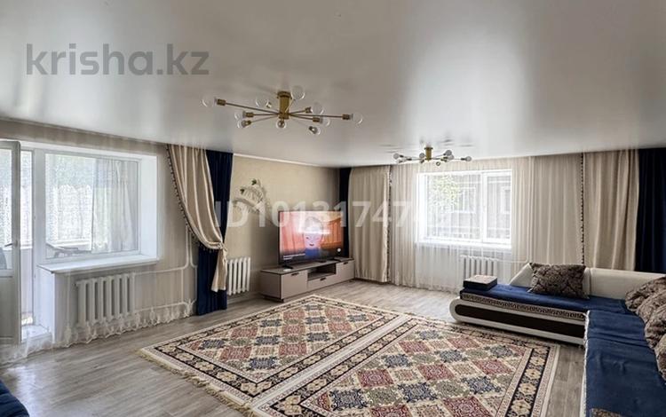 4-бөлмелі пәтер · 136 м² · 2/5 қабат, Нуржау 25, бағасы: 45 млн ₸ в Усть-Каменогорске — фото 2