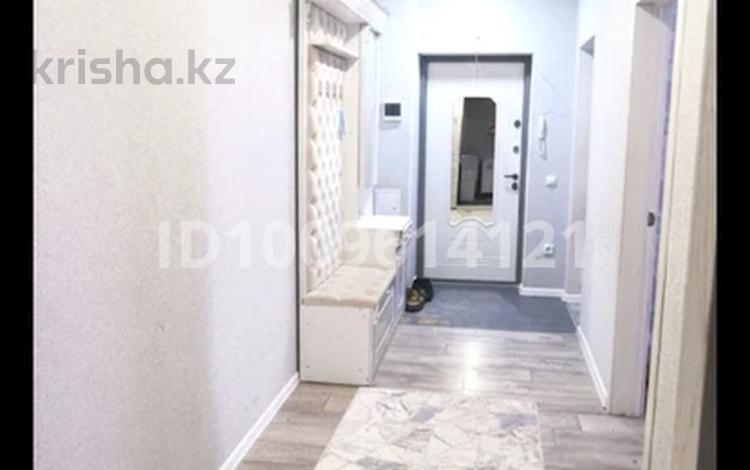 2-бөлмелі пәтер · 67 м² · 2/6 қабат, Ак Отау 20, бағасы: 27 млн ₸ в Уральске — фото 2